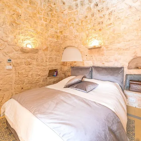 Helloapulia - Authentic Trulli Petricore With Private And Pool Villa Monopoli