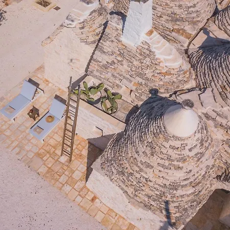 Helloapulia - Authentic Trulli Petricore With Private And Pool Villa