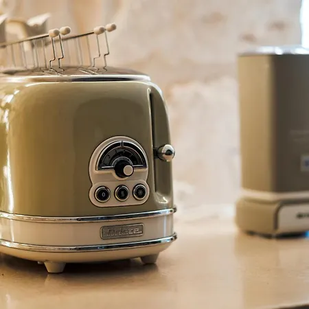 Villa Helloapulia - Authentic Trulli Petricore With Private And Pool