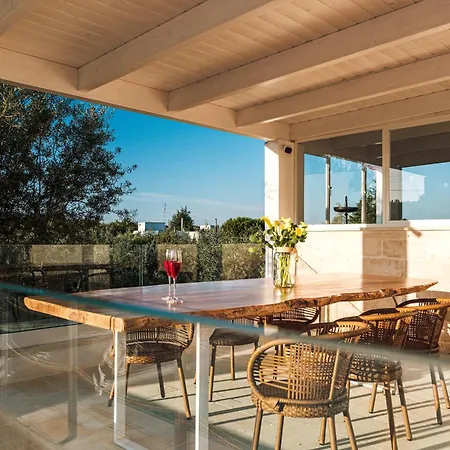 Villa Helloapulia - Authentic Trulli Petricore With Private And Pool *