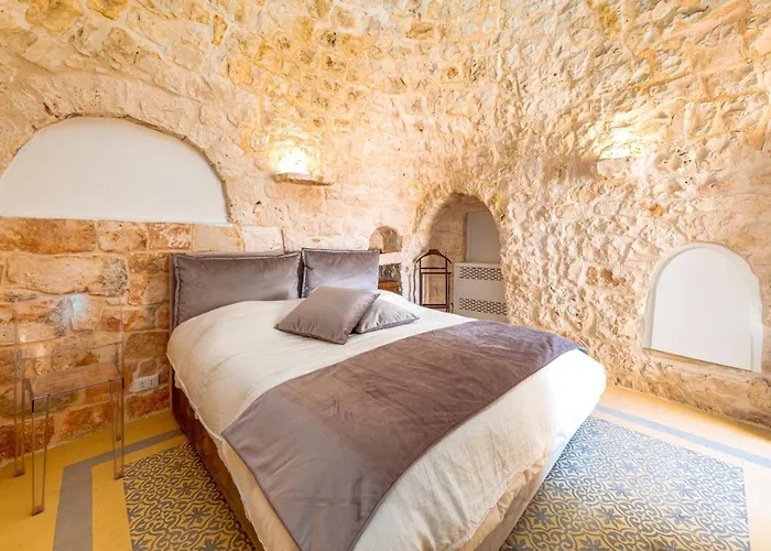 Helloapulia - Authentic Trulli Petricore With Private And Pool * Monopoli