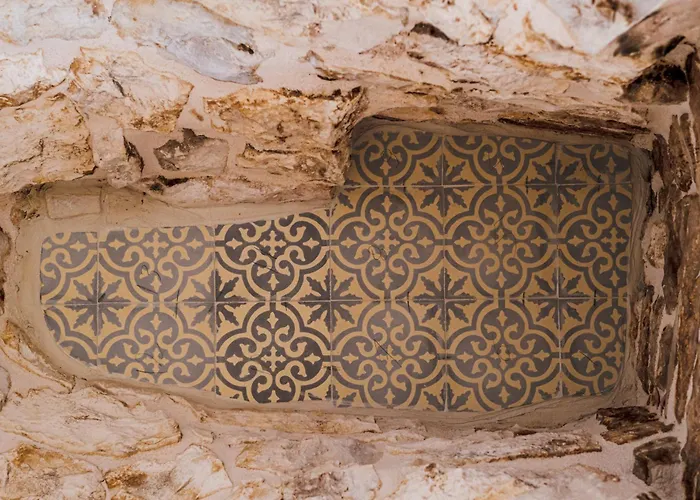 Helloapulia - Authentic Trulli Petricore With Private And Pool *